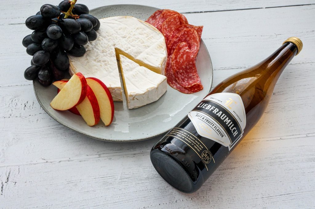 cheese, fruits, wine, brie, salami, food, grapes, apples, white wine, bottle, alcohol, drink, delicious, wine, brie, brie, brie, brie, brie, salami