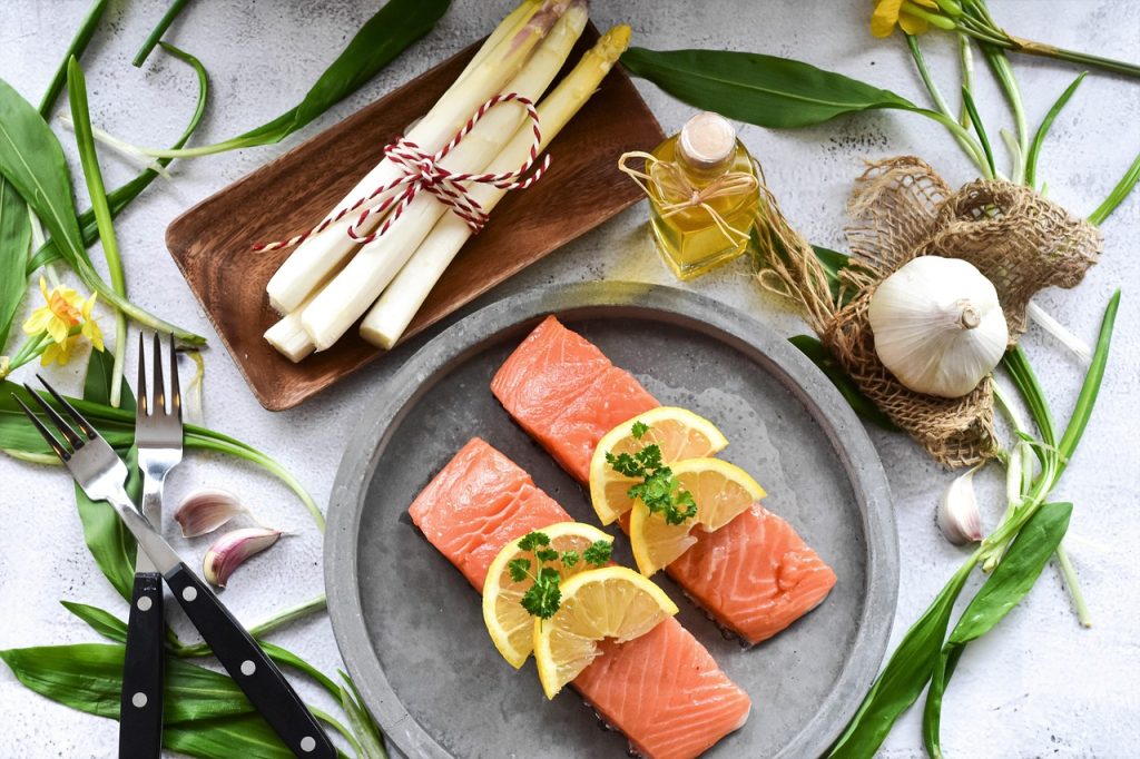 salmon, fish, raw, asparagus, fresh, nature, salmon fillet, kitchen, healthy, delicious, raw salmon, nutrition, tasty, raw fish, food, food photography, composition